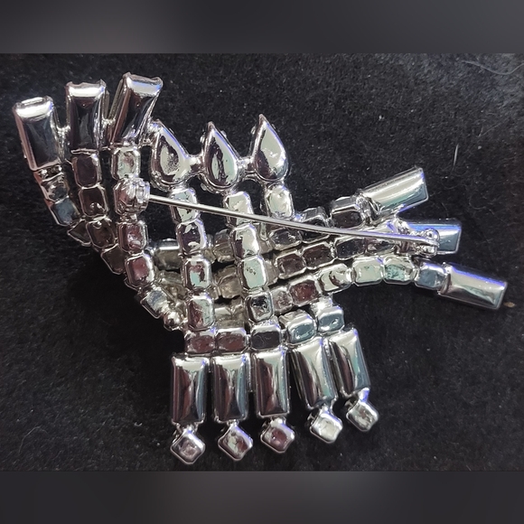 Vintage Silver Rhinestone Brooch - Picture 2 of 2